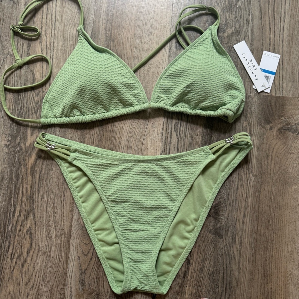 Sanctuary Bikini Set top size XL,bottom L